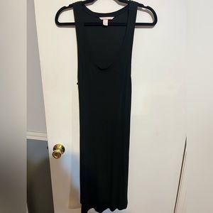 Black victories secret fitted dress. Size large.